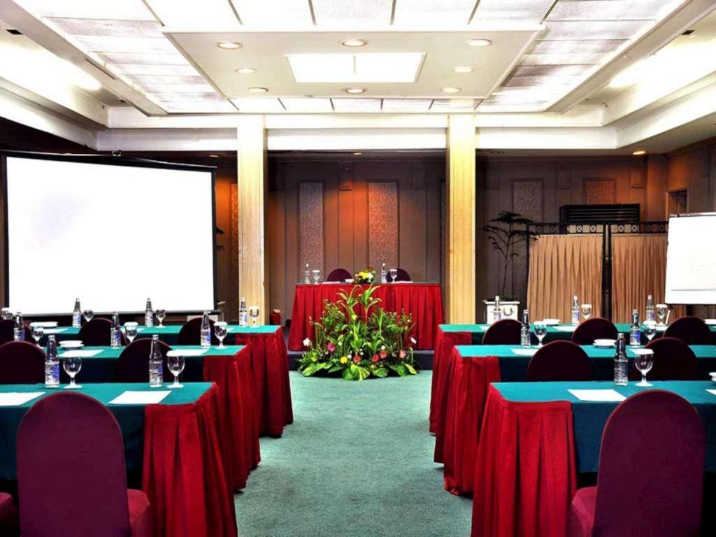 Kartika Chandra Jakarta Exteriör bild