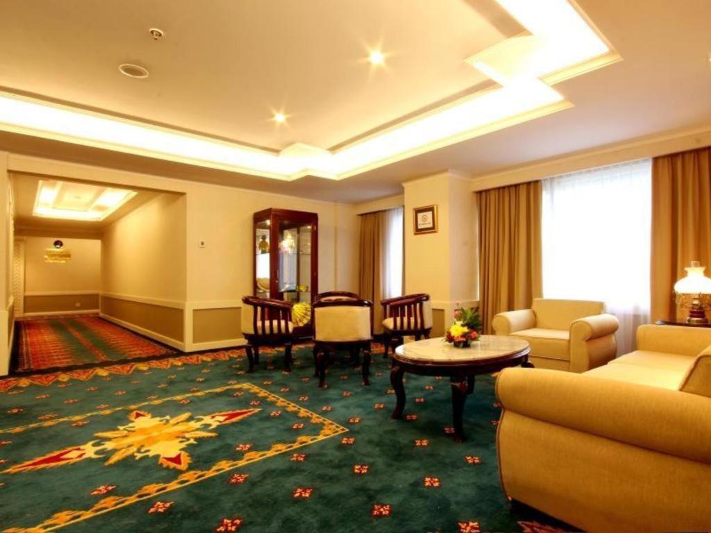 Kartika Chandra Jakarta Exteriör bild