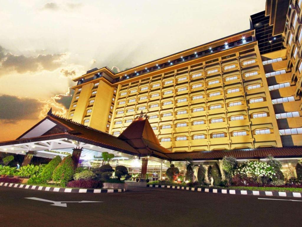 Kartika Chandra Jakarta Exteriör bild