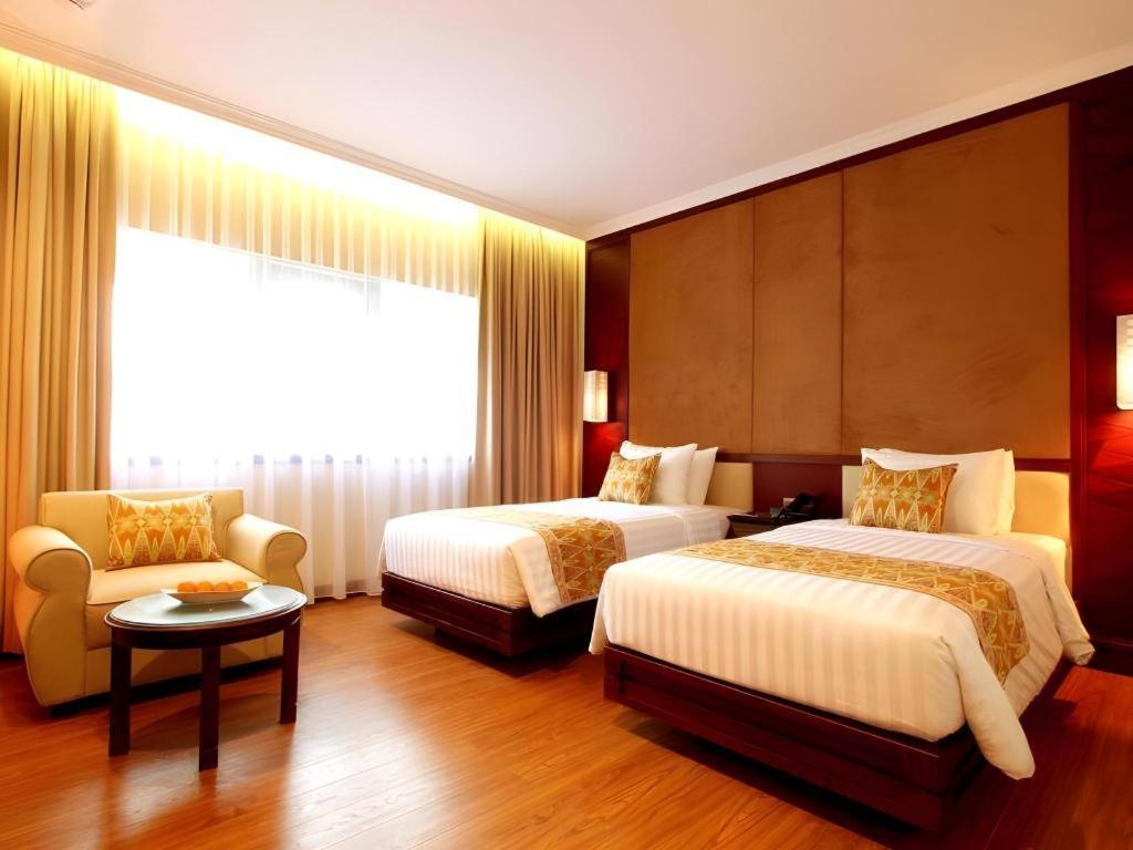 Kartika Chandra Jakarta Exteriör bild