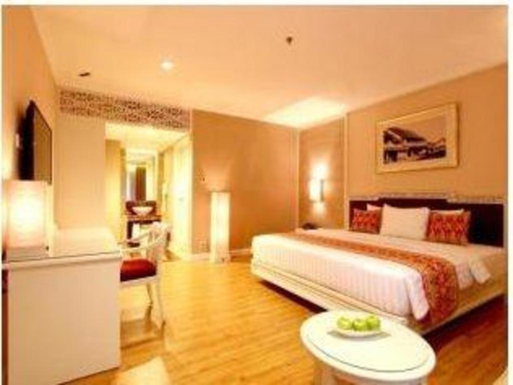 Kartika Chandra Jakarta Exteriör bild
