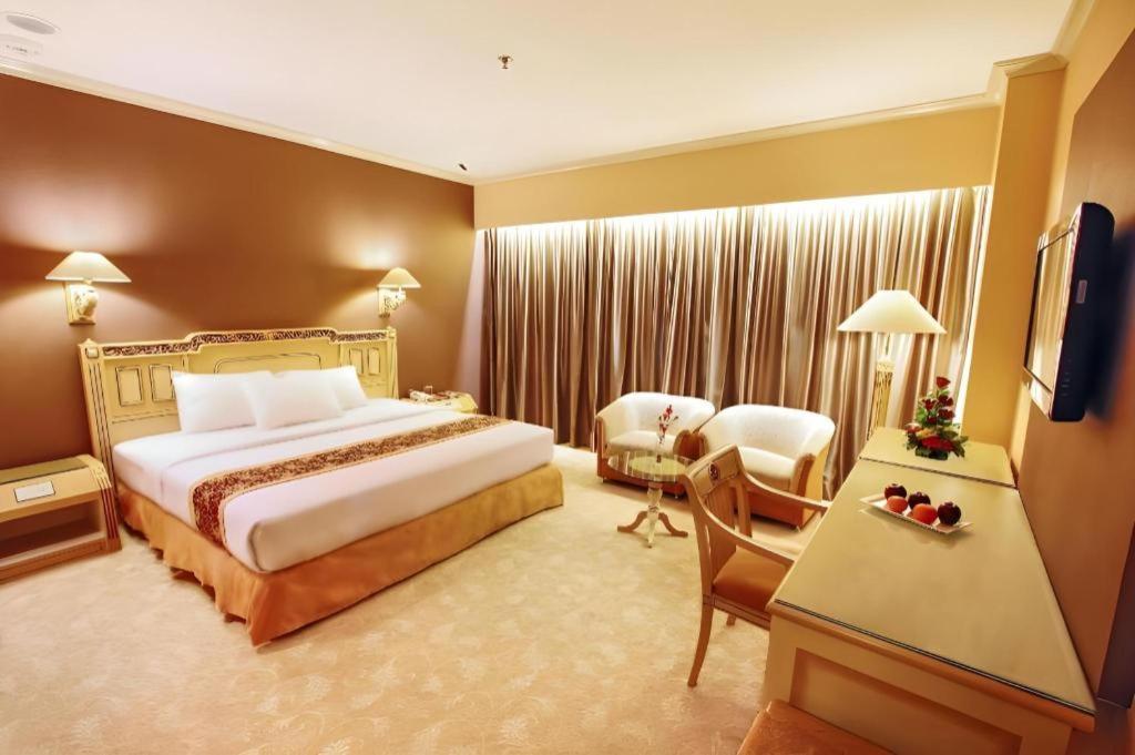 Kartika Chandra Jakarta Exteriör bild
